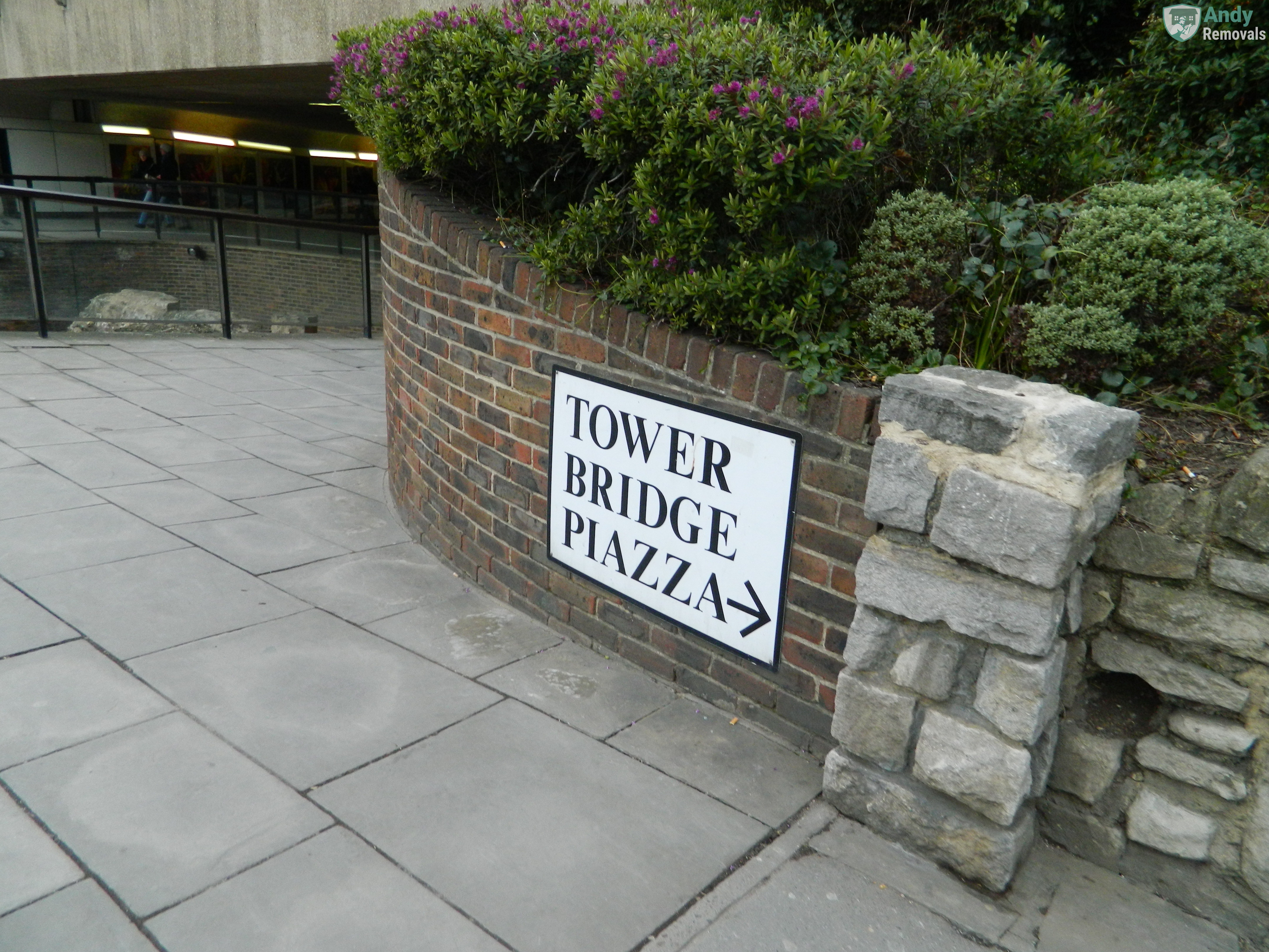 Andy Removal Tower Hill (EC3)